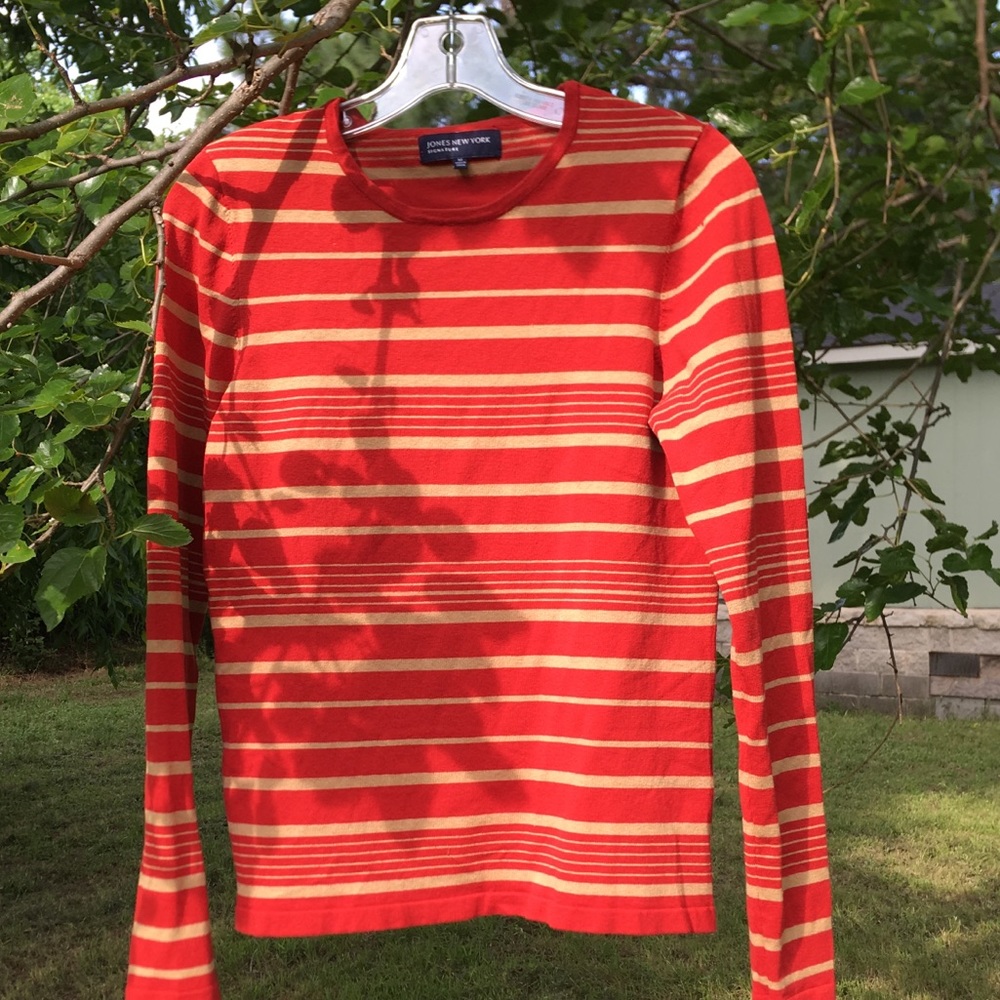 Vintage Women’s Jones New York lightweight sweater